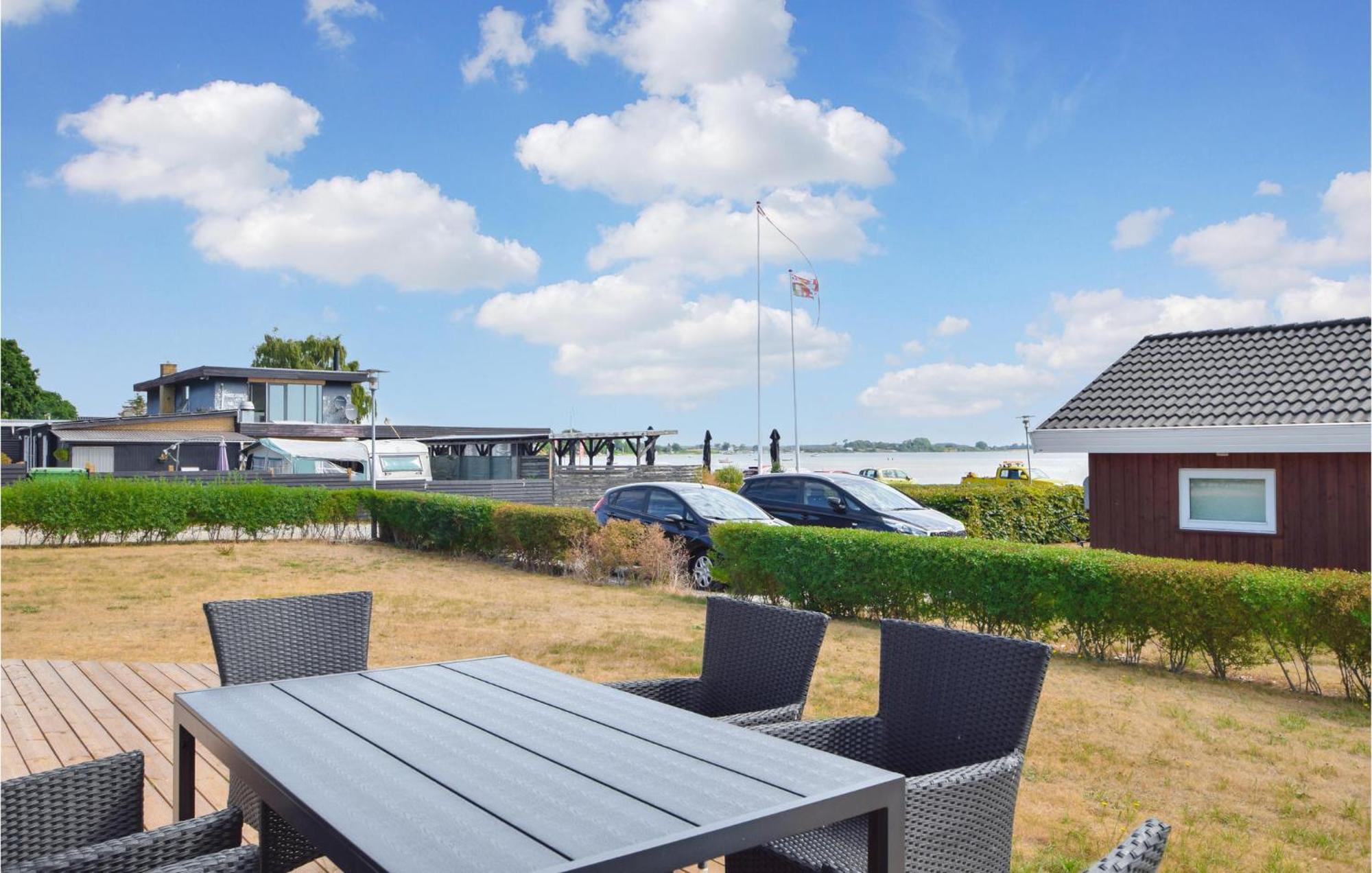 Amazing Home In Bjert With Wifi Binderup Strand Exterior photo